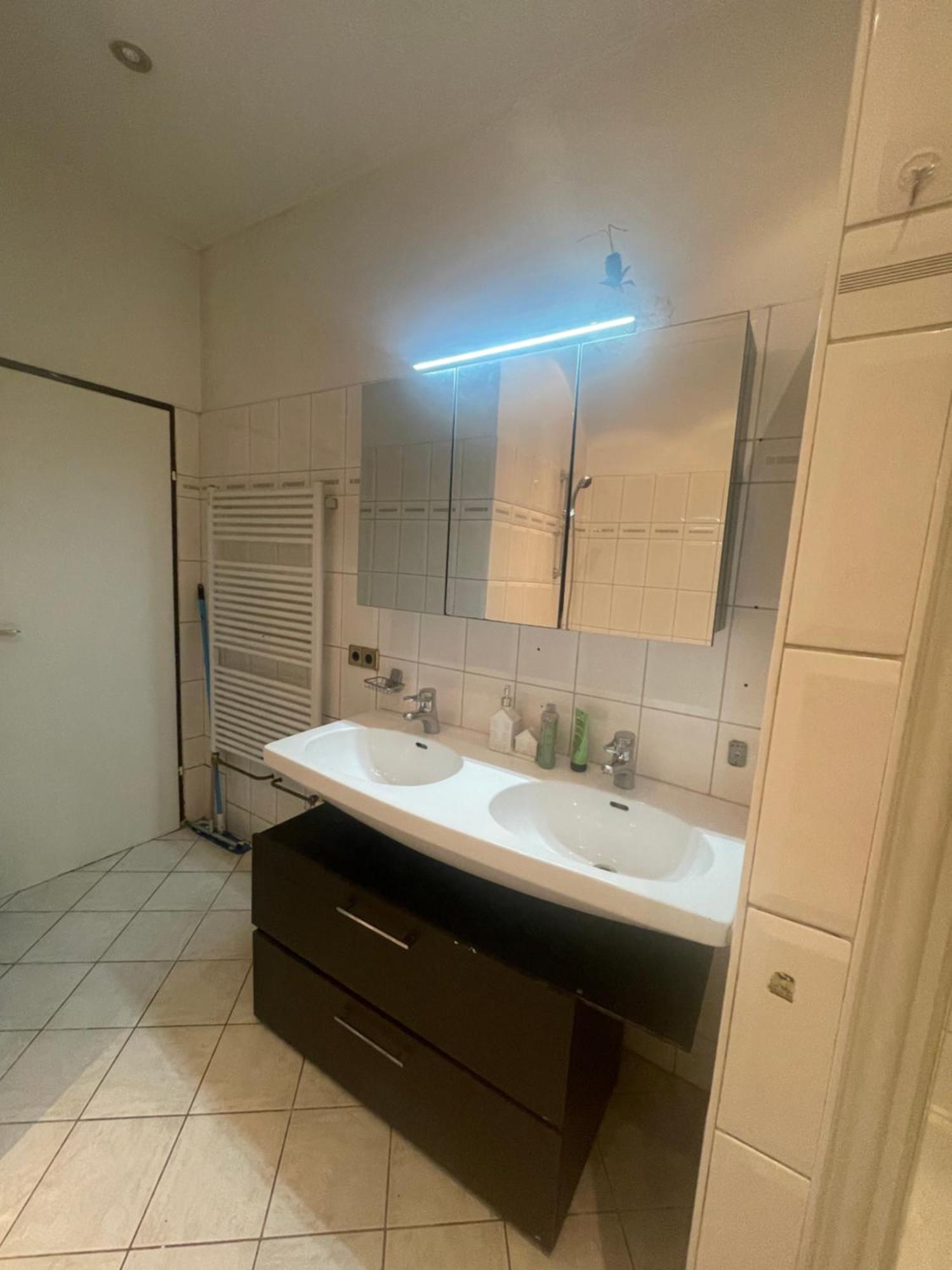 U6 Schoepfwerk Home 5 Виена Екстериор снимка