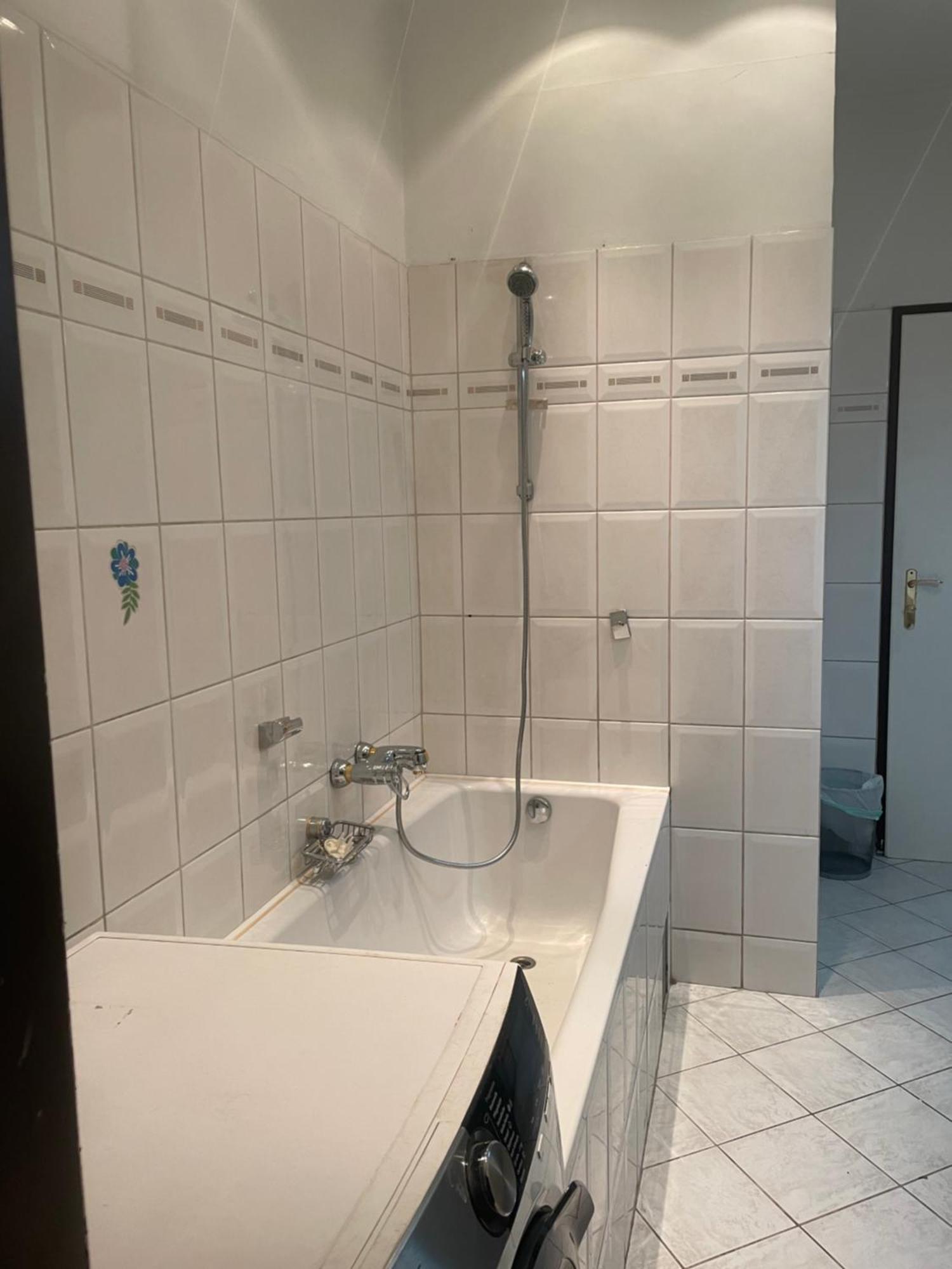 U6 Schoepfwerk Home 5 Виена Екстериор снимка