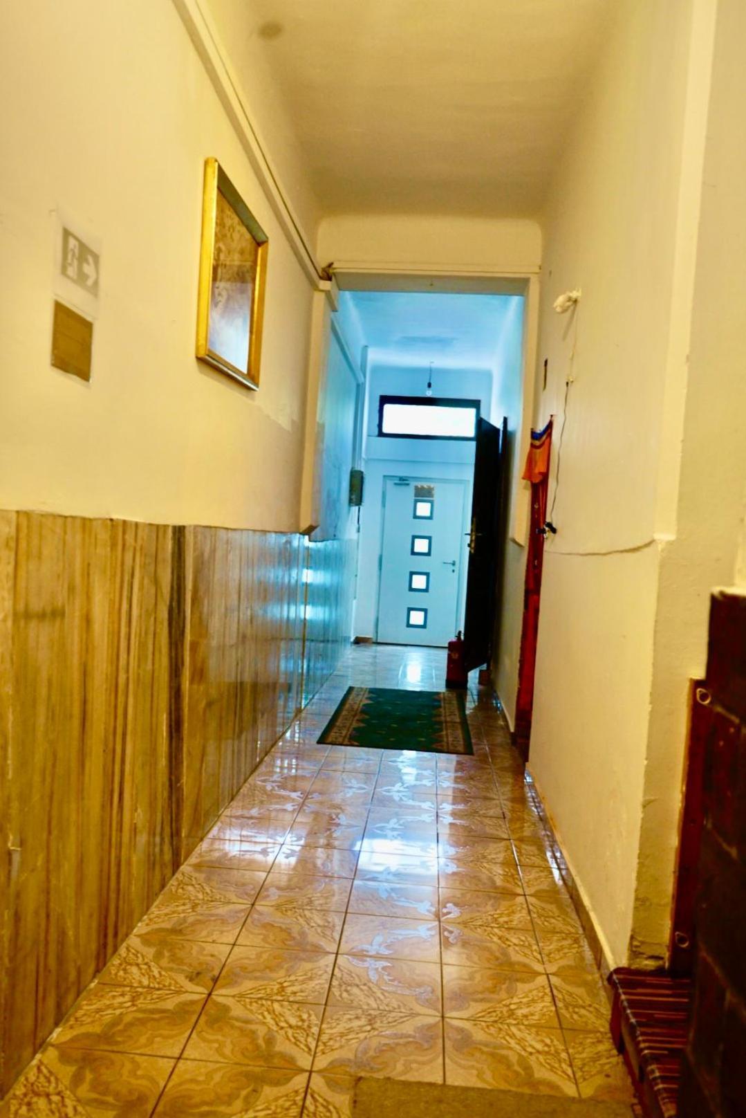 U6 Schoepfwerk Home 5 Виена Екстериор снимка