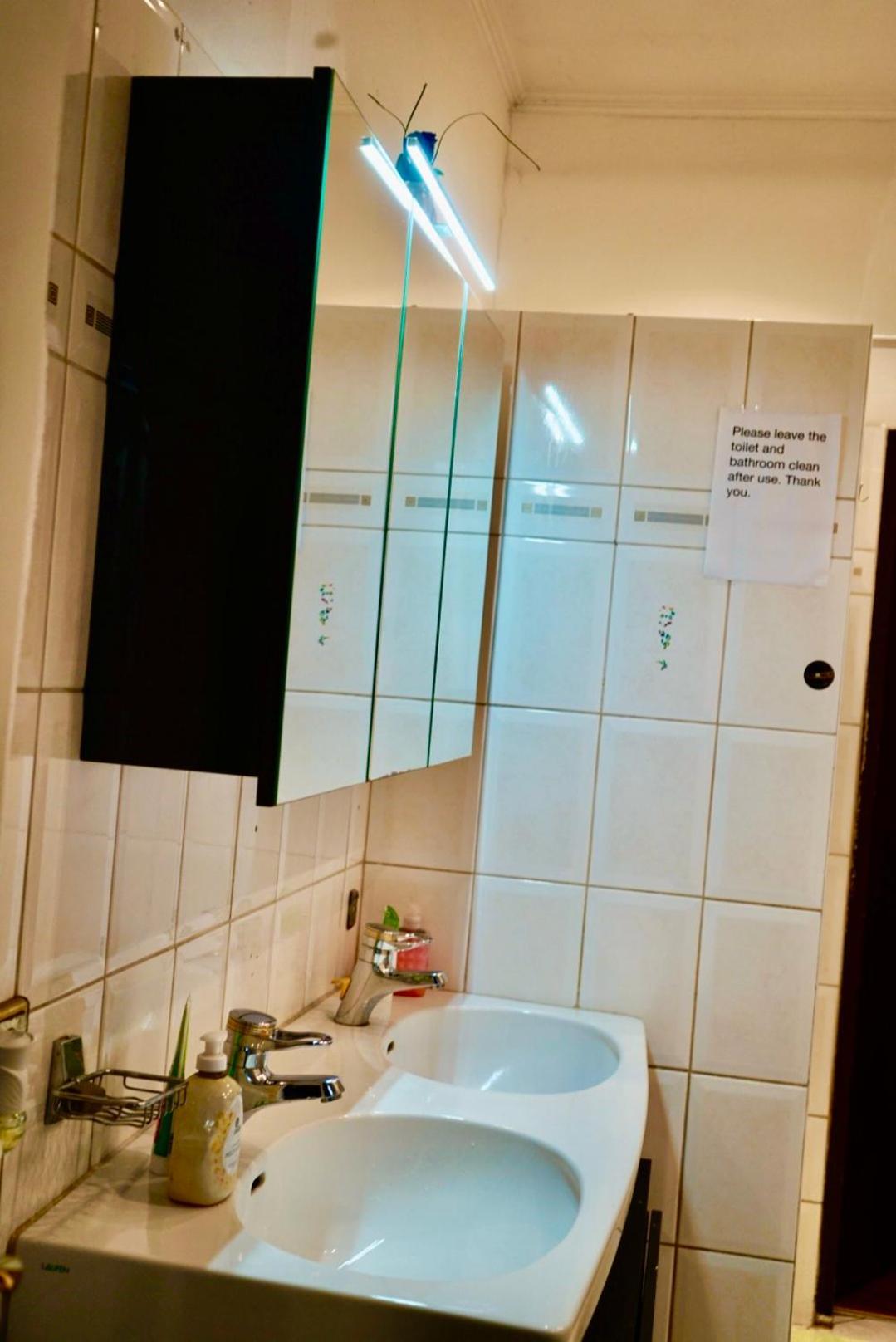 U6 Schoepfwerk Home 5 Виена Екстериор снимка